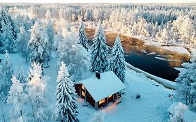 Lapin Villa Hiisi joen rannalla